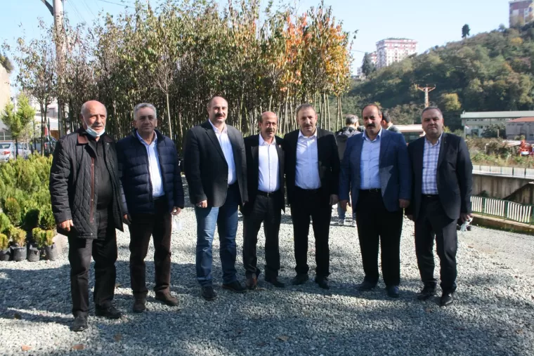 Yomra Elması Fidanı Dağıtıldı