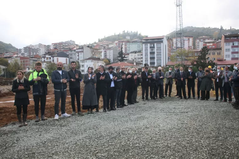 Yomra Hürriyet'ine kavuşuyor...