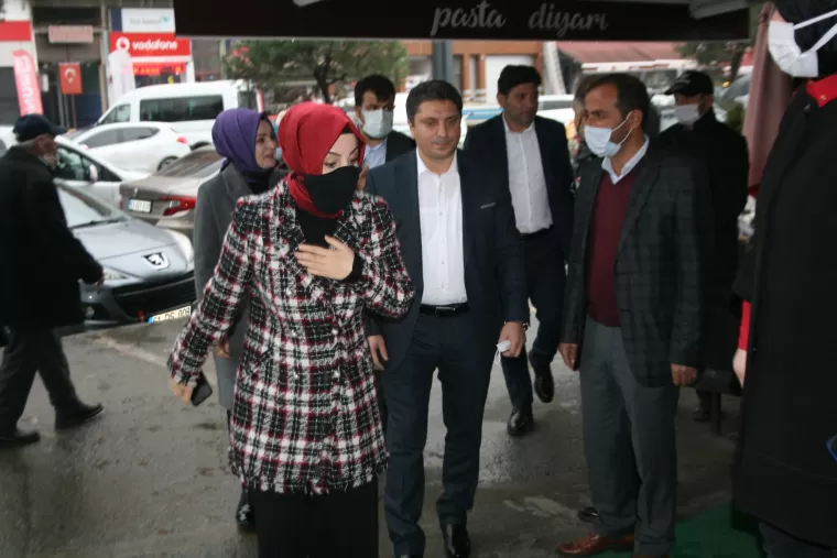 Milletvekili Ayvazoğlu Yomra’da esnaf ziyareti yaptı
