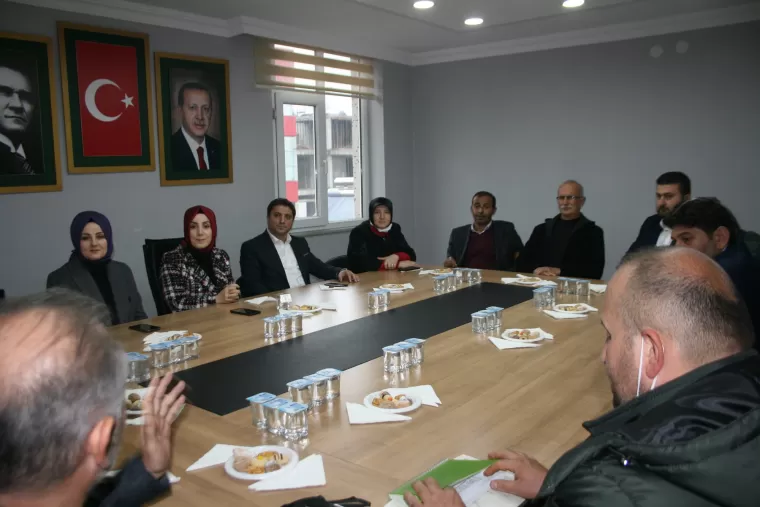Milletvekili Ayvazoğlu Yomra’da esnaf ziyareti yaptı