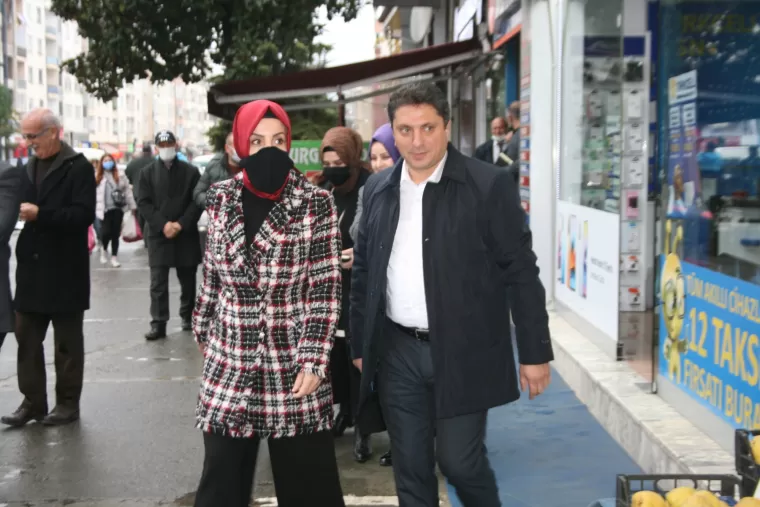 Milletvekili Ayvazoğlu Yomra’da esnaf ziyareti yaptı