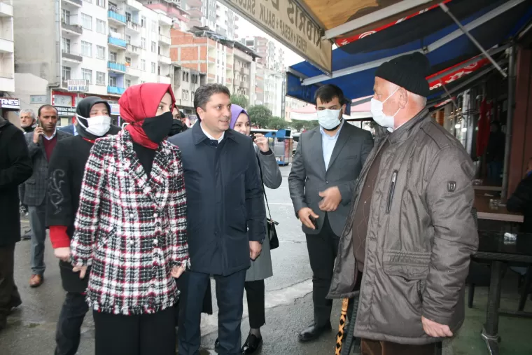 Milletvekili Ayvazoğlu Yomra’da esnaf ziyareti yaptı