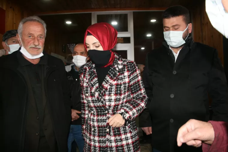 Milletvekili Ayvazoğlu Yomra’da esnaf ziyareti yaptı