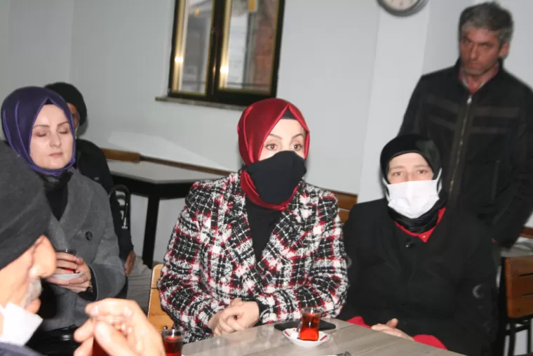 Milletvekili Ayvazoğlu Yomra’da esnaf ziyareti yaptı
