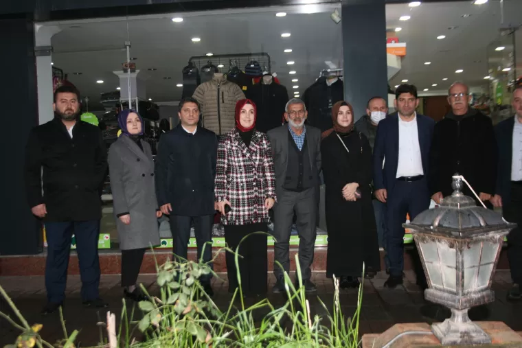 Milletvekili Ayvazoğlu Yomra’da esnaf ziyareti yaptı
