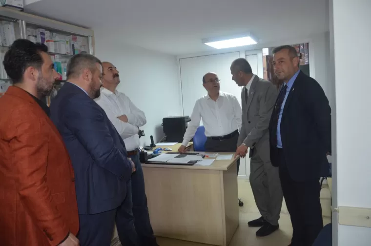 İYİ Parti’den esnaf ziyareti