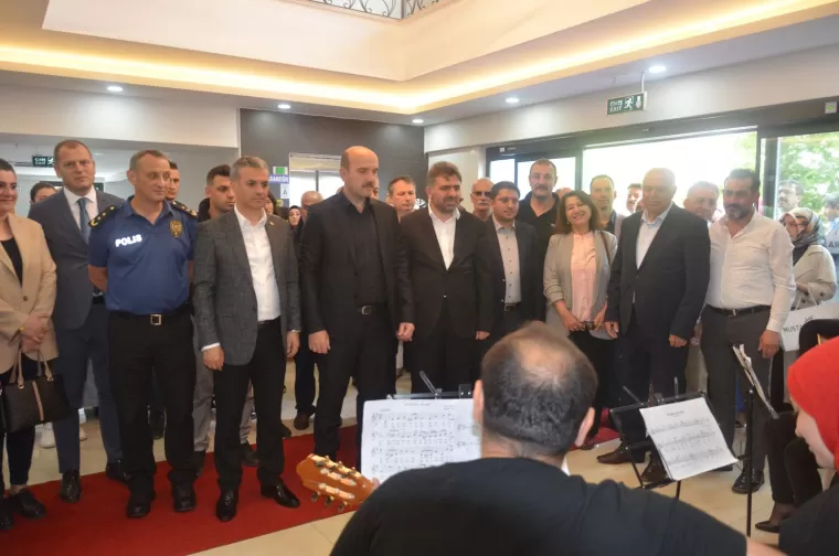 Yomra Halk Eğitim Merkezi’den Yıl Sonu Sergisi
