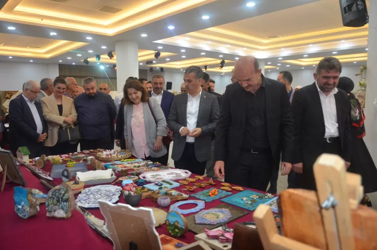 Yomra Halk Eğitim Merkezi’den Yıl Sonu Sergisi