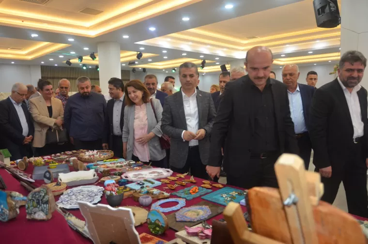 Yomra Halk Eğitim Merkezi’den Yıl Sonu Sergisi