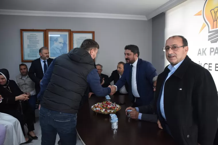 AK Parti Bayramlaştı