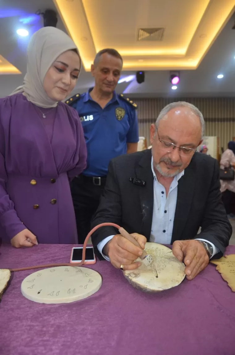 Yomra Halk Eğitim Merkezi’den Yıl Sonu Sergisi