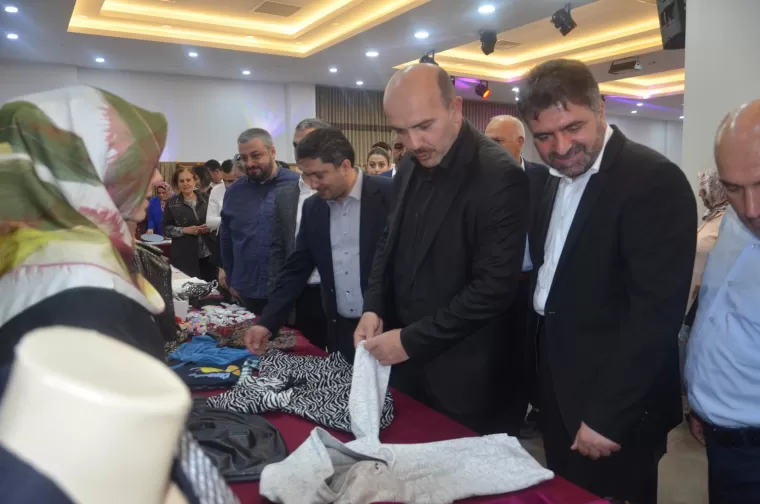 Yomra Halk Eğitim Merkezi’den Yıl Sonu Sergisi