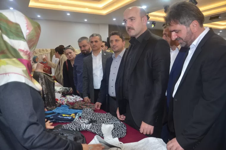 Yomra Halk Eğitim Merkezi’den Yıl Sonu Sergisi