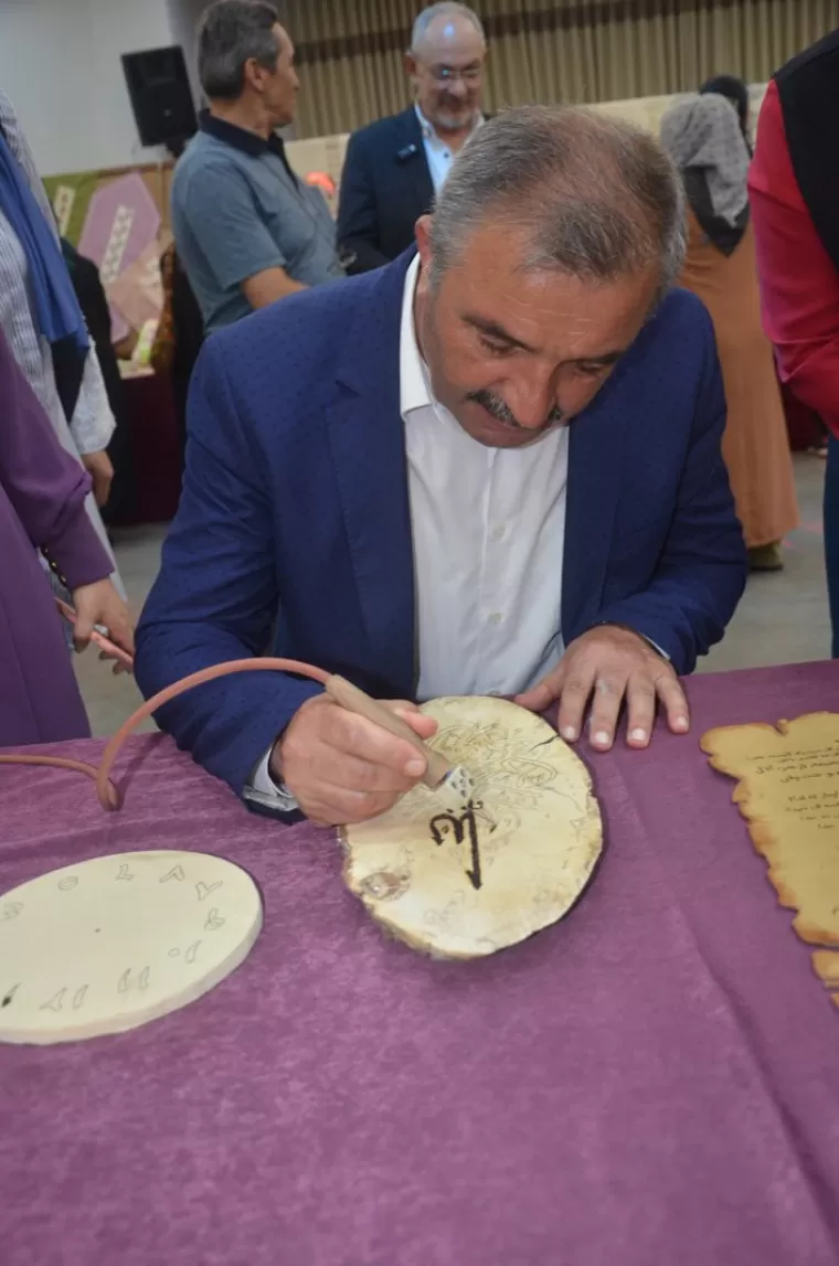 Yomra Halk Eğitim Merkezi’den Yıl Sonu Sergisi