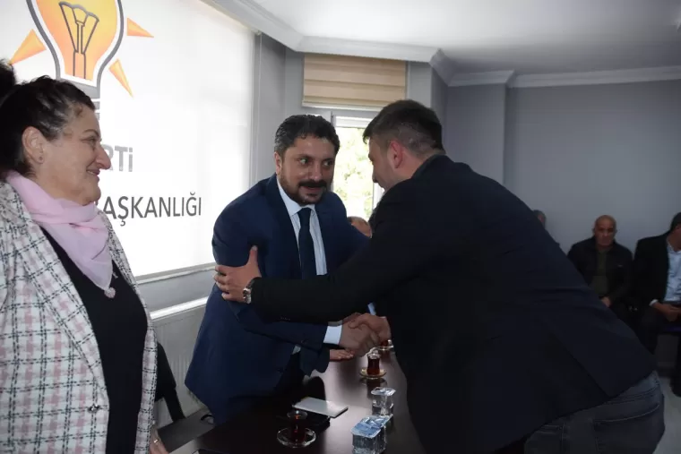 AK Parti Bayramlaştı