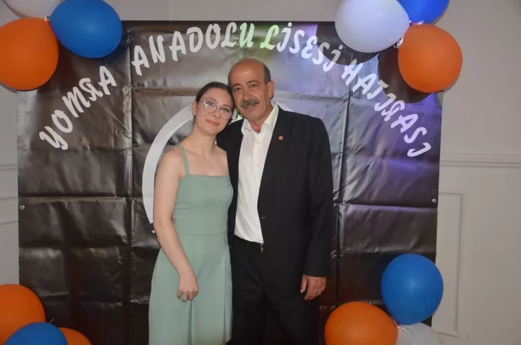 Yomra Anadolu Lisesi’nden Muhteşem mezuniyet