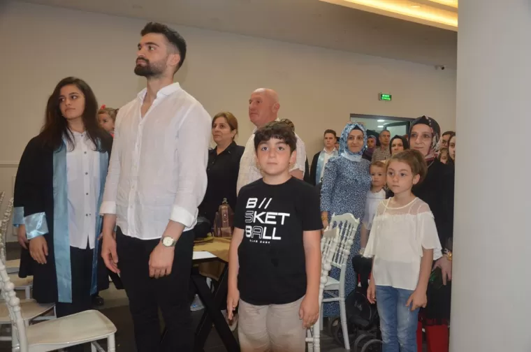 Yomra Anadolu Lisesi’nden Muhteşem mezuniyet