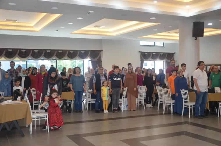 Yomra Anadolu Lisesi’nden Muhteşem mezuniyet