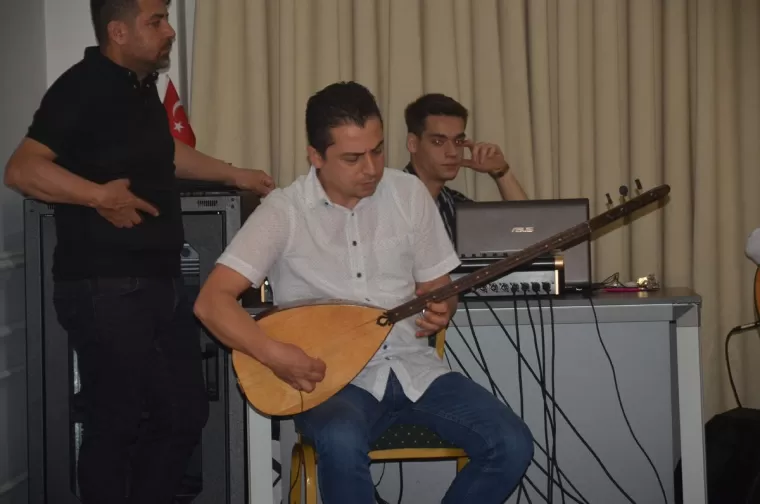 Yomra Anadolu Lisesi’nden Muhteşem mezuniyet
