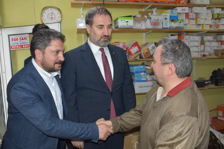Mustafa Şen’e Yomra’da büyük ilgi