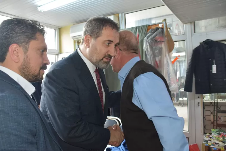 Mustafa Şen’e Yomra’da büyük ilgi