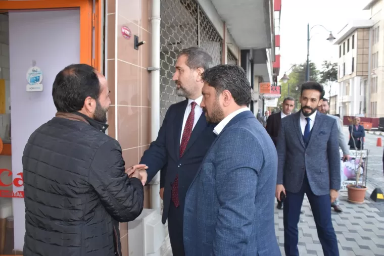 Mustafa Şen’e Yomra’da büyük ilgi