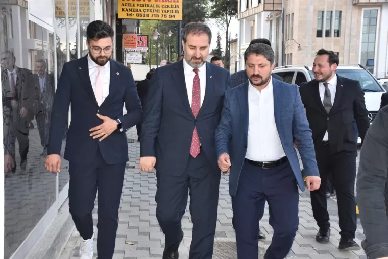 Mustafa Şen’e Yomra’da büyük ilgi