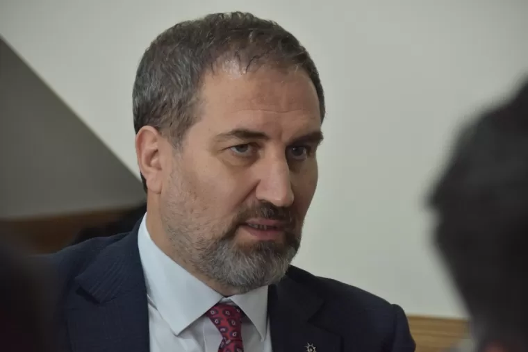 Mustafa Şen’e Yomra’da büyük ilgi