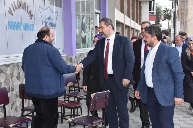 Mustafa Şen’e Yomra’da büyük ilgi