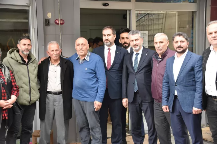 Mustafa Şen’e Yomra’da büyük ilgi