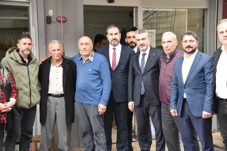 Mustafa Şen’e Yomra’da büyük ilgi
