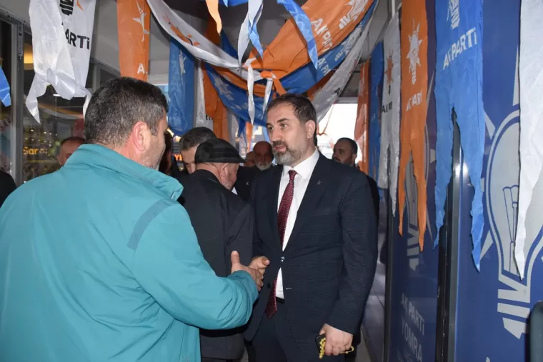 Mustafa Şen’e Yomra’da büyük ilgi
