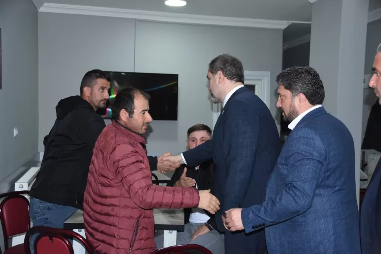 Mustafa Şen’e Yomra’da büyük ilgi