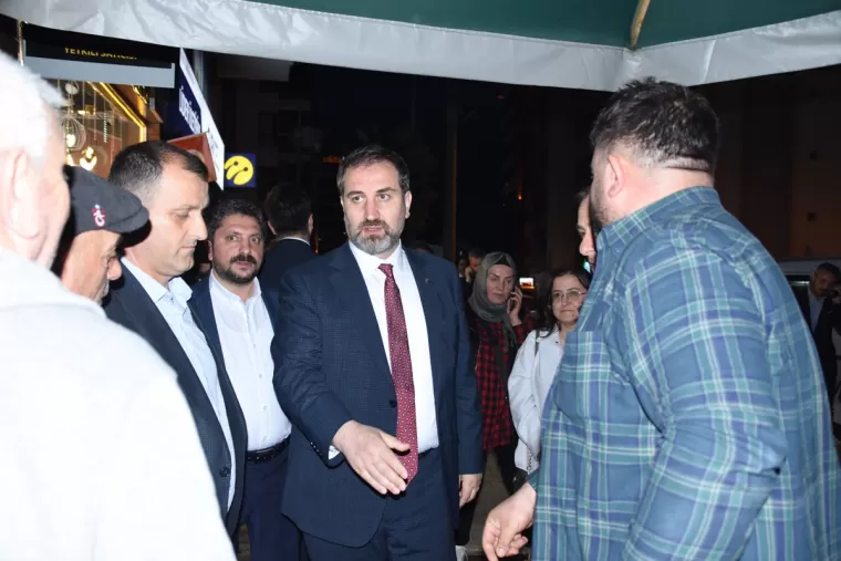 Mustafa Şen’e Yomra’da büyük ilgi