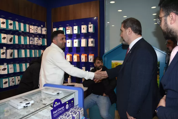 Mustafa Şen’e Yomra’da büyük ilgi