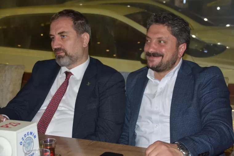 Mustafa Şen’e Yomra’da büyük ilgi