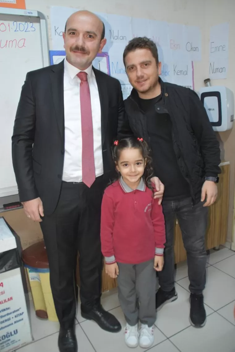 Yomra Kaymakamı Öztabak Miniklerin sevincine ortak oldu