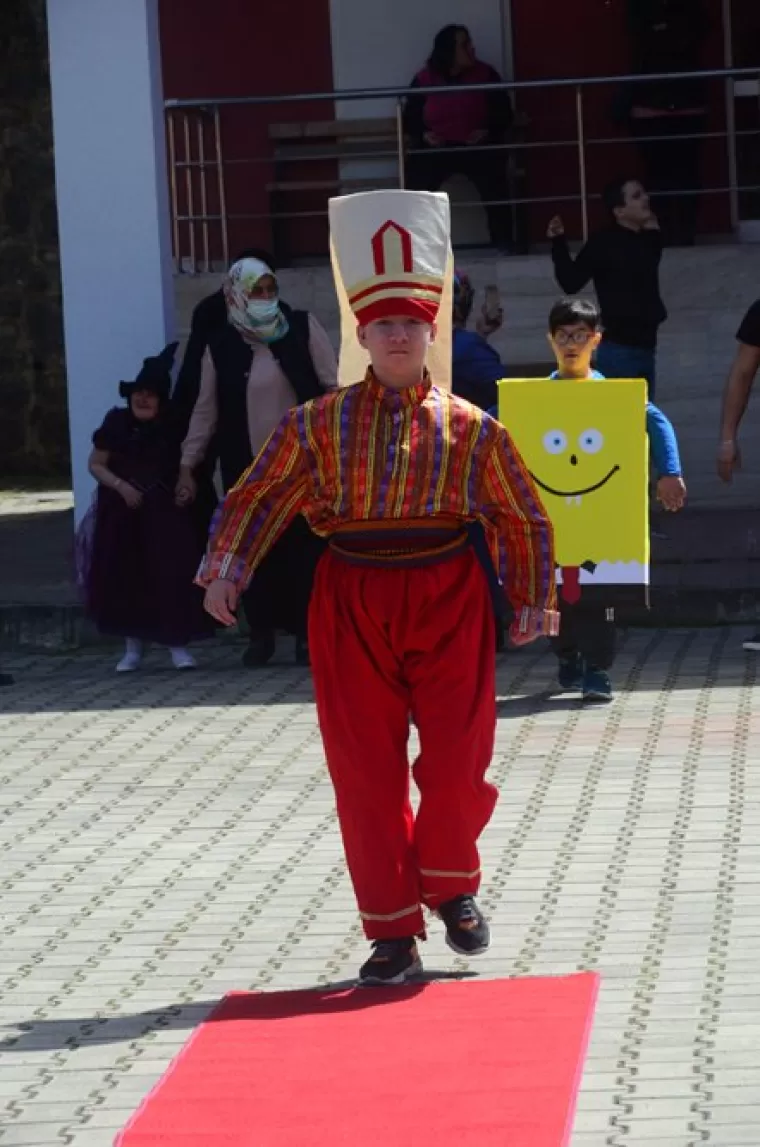 Özel öğrencilerden çok özel program