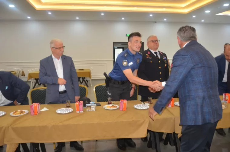 Yomra Bayramlaştı...