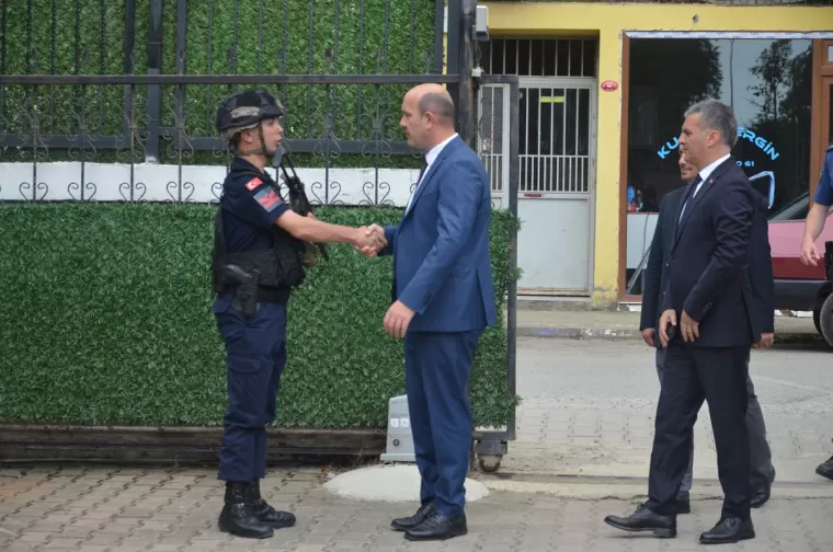 Yomra Bayramlaştı...