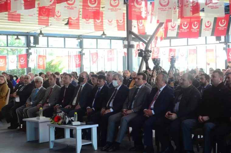 Arsin’de BBP’ye yakışır kongre