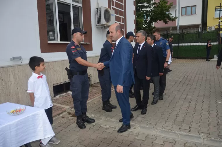 Yomra Bayramlaştı...