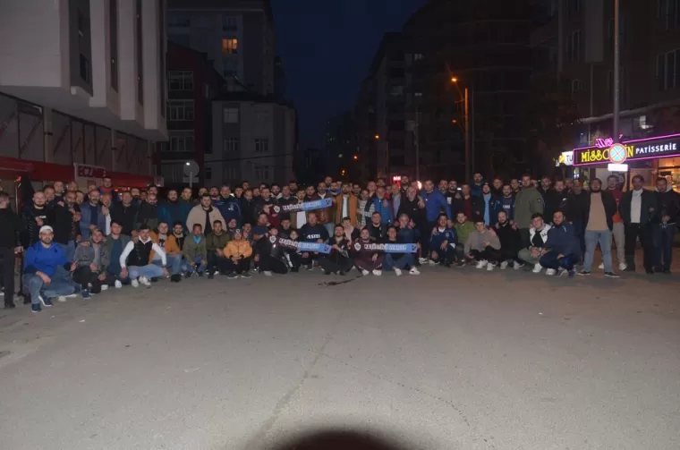 Kaşüstülü gençler iftarda buluştu