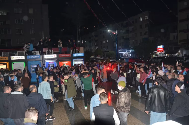 Şampiyonluk Coşkusu Yomra'da Zirve Yaptı