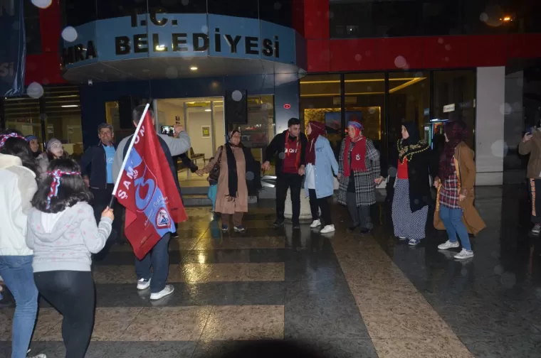 Şampiyonluk Coşkusu Yomra'da Zirve Yaptı