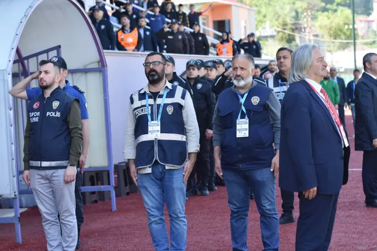 TARAFTARIN GÜCÜ GALİBİYETİ GETİRDİ