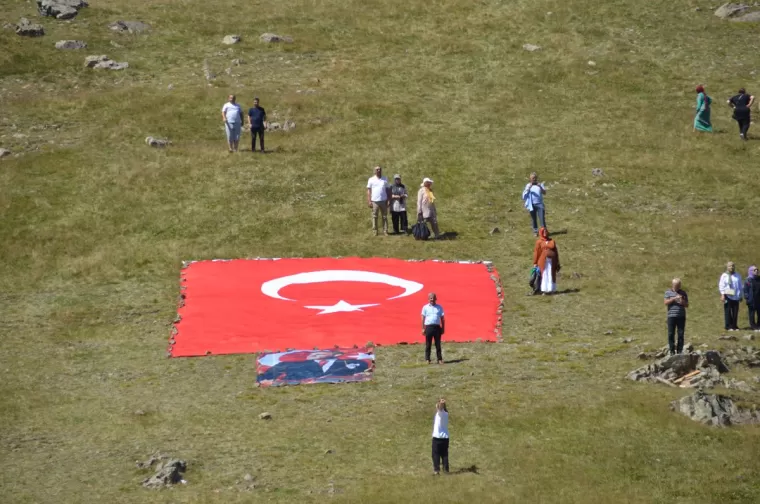 Çakıroğlu Eğitim ve Kültür Vakfı’nın etkinliğine yoğun ilgi!