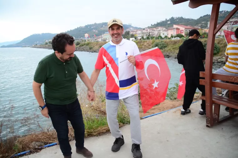 Yomra zaferi kutladı