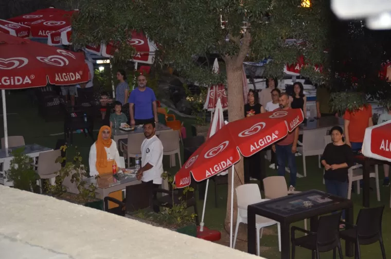 Yomra zaferi kutladı