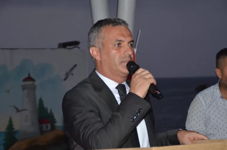 Yomra zaferi kutladı
